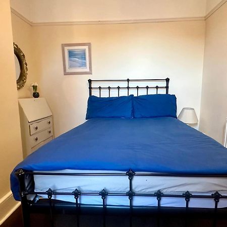 4 Bed Homely Retreat - Wolverhampton Esterno foto